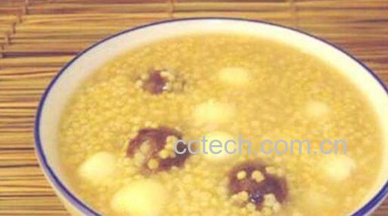 粟米粥的功效与作用及禁忌-1
