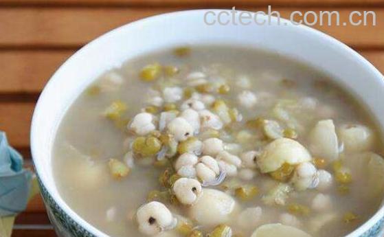 煮薏米粥的做法和功效-0
