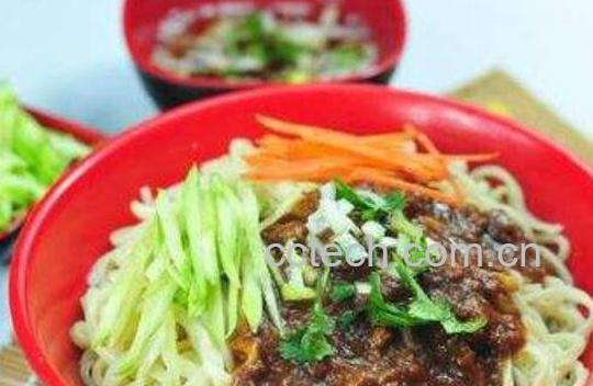 炸酱面如何做 炸酱面的制作方法教程-0