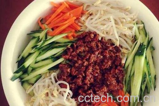 炸酱面如何做 炸酱面的制作方法教程-1
