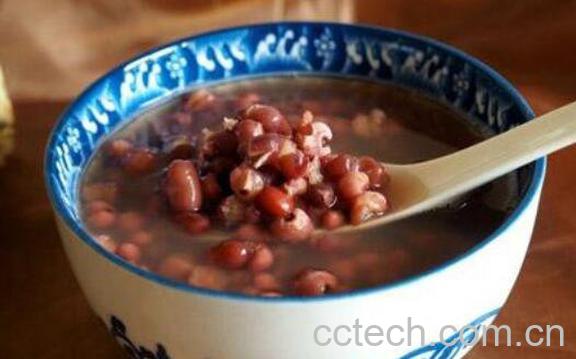 红豆薏米粥的功效与作用 喝红豆薏米粥的禁忌-0