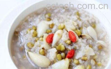 百合绿豆粥的做法与功效-1