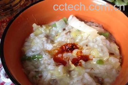 白菜鸡蛋粥-1