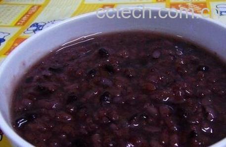 白米黑米粥的功效与作用-0