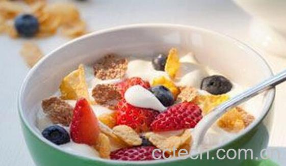 果蔬百科草莓牛奶燕麦粥的做法与功效-0