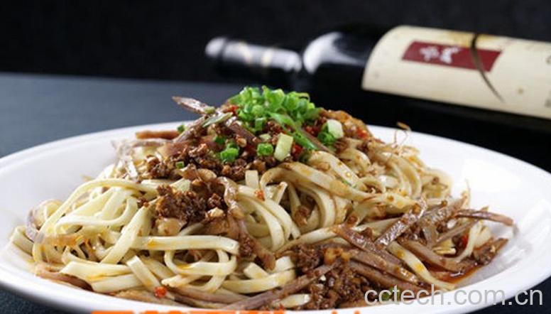 果蔬百科口水鸡丝面的做法-0