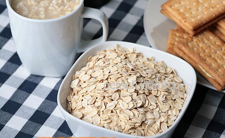 果蔬百科燕麦片的功效与作用及禁忌 燕麦片的食用方法-0