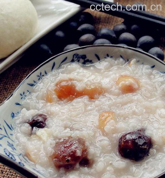 果蔬百科桂圆莲子粥的做法-0