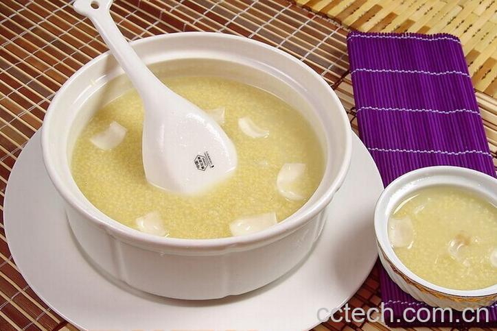 果蔬百科小米粥怎么做好吃 小米粥营养价值-0