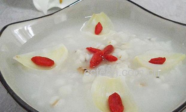 果蔬百科百合薏仁粳米粥的做法-0