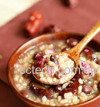 果蔬百科玫瑰红豆大枣糙米粥的做法-0