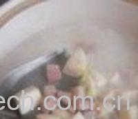 果蔬百科黄花菜干菜煲咸肉粥-0