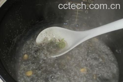 果蔬百科黑芝麻杏仁粥的做法-0