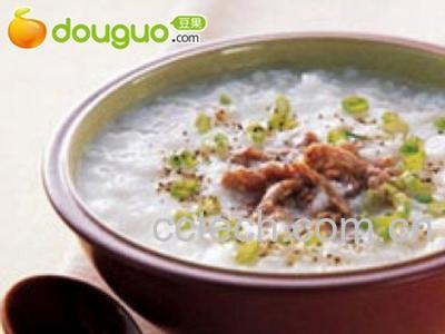 果蔬百科芹菜牛肉粥的做法-0