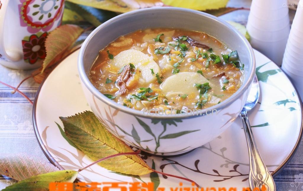 果蔬百科猪蹄通草粥-0