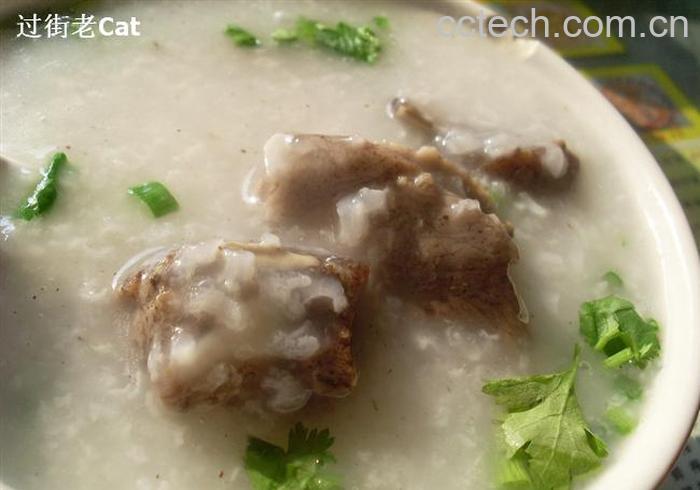 果蔬百科菜干咸猪骨粥的做法-0