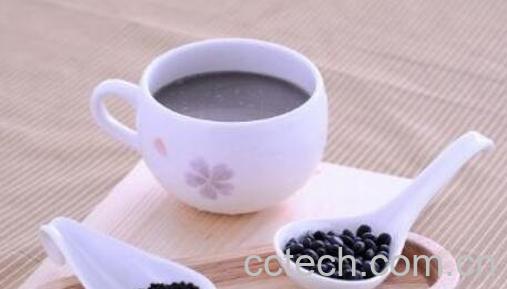 喝黑豆浆的好处和坏处 黑豆豆浆能天天喝吗-0