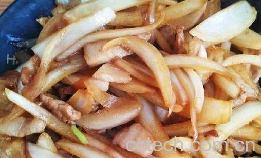 白洋葱怎么做好吃 白洋葱的家常做法教程-1