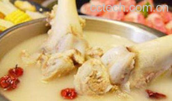 大骨头汤怎么煮 喝大骨头汤的好处与功效-1