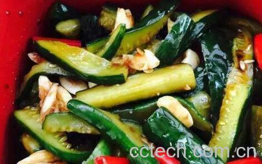 腌酱黄瓜如何熬汁-1