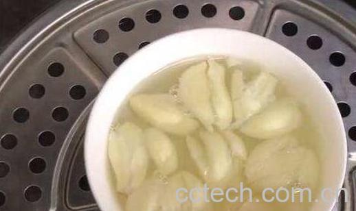 大蒜泡水喝的正确方法 大蒜泡水喝的好处-0