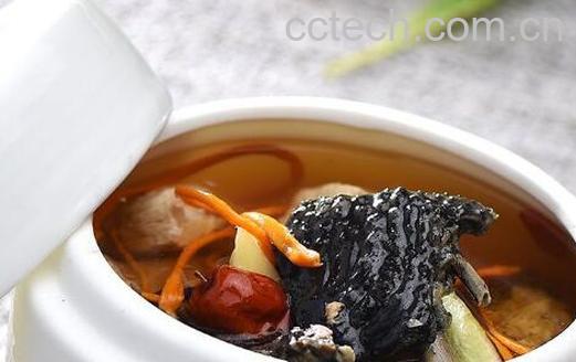 哪些人不宜吃乌骨鸡汤 夏天煲乌鸡汤放什么材料-1