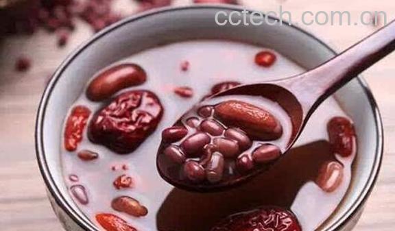 女人煲什么汤最补气血-0