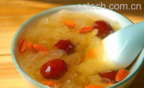 女人煲什么汤最补气血-1