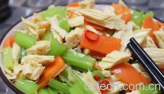 腐竹怎么做好吃 腐竹的家常做法教程-1