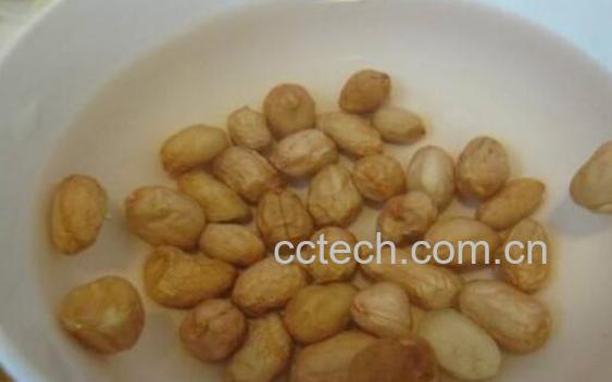 花生泡水喝有什么好处-1