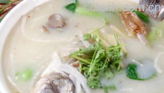 女人喝鲫鱼汤的好处 什么人不能喝鲫鱼汤-1