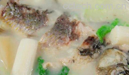 吃鲫鱼的4个禁忌 什么人不能吃鲫鱼-1