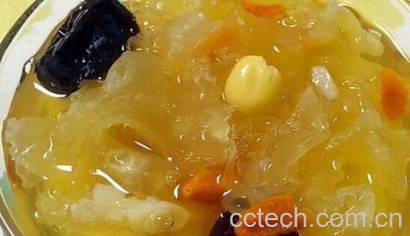 银耳汤可以隔夜喝吗 喝银耳汤的注意事项和禁忌-1