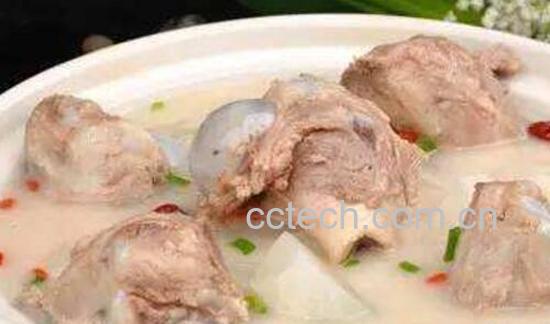 骨头汤的功效和作用-1