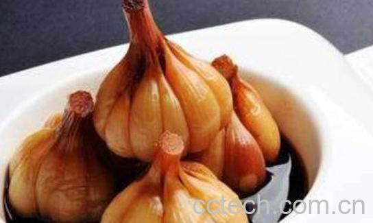 醋泡大蒜的功效与作用 吃醋泡大蒜的好处-1