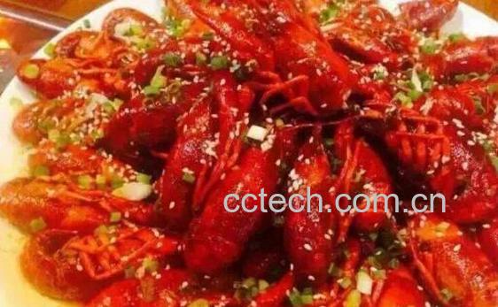 我们应该怎么吃小龙虾 小龙虾怎么吃正确-1