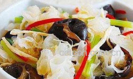 银耳为什么不能天天吃 吃银耳的注意事项-1