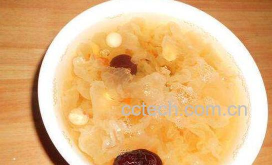 吃银耳的禁忌有哪些 银耳为什么不能天天吃-0