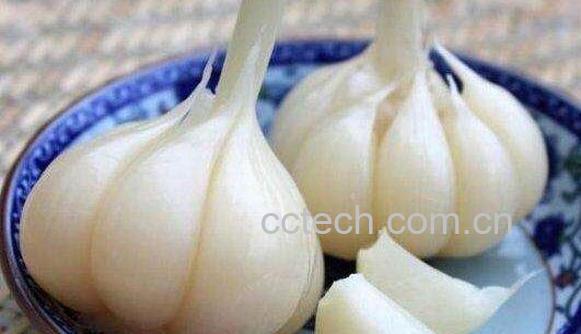 糖醋蒜怎么做 糖醋蒜的正确腌制方法-0