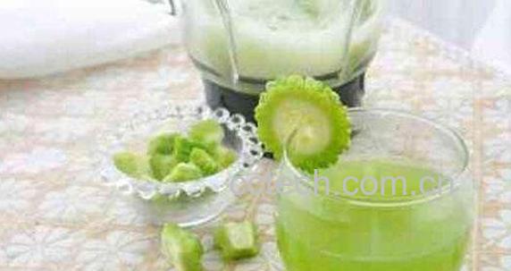 苦瓜泡水喝有什么好处-0