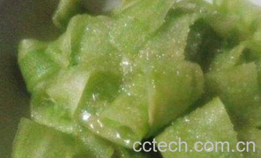 脆莴笋皮怎么做好吃 莴笋皮的做法大全图解-0