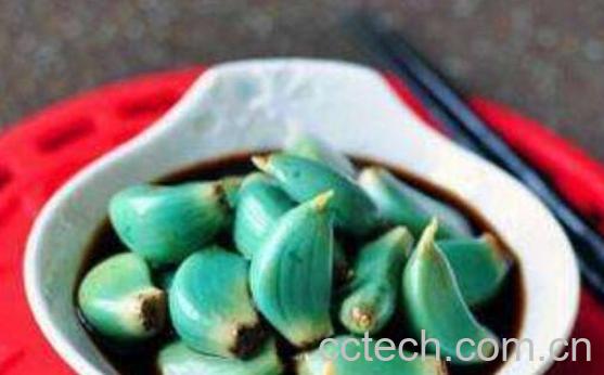 正宗腊八蒜的腌制方法窍门-1