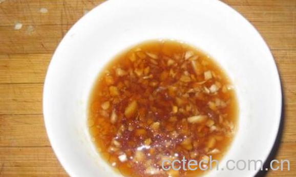 蒜泥汁怎么调制好吃 怎么调出来的蒜泥汁好吃-0