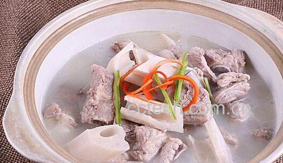 排骨炖藕的功效与作用 排骨炖藕的禁忌-0