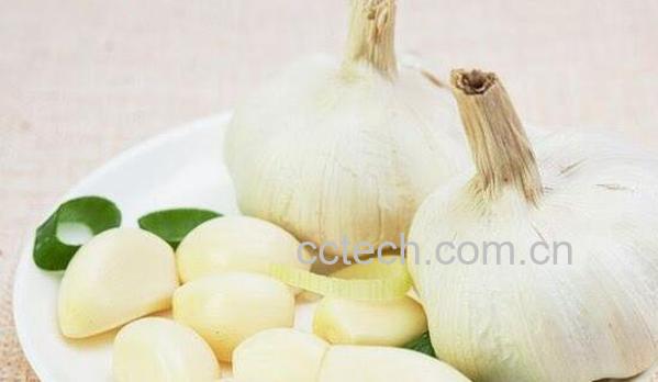 大蒜怎么泡水 大蒜泡水喝有什么功效-1