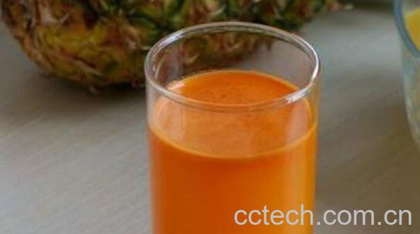 胡萝卜汁的做法-1