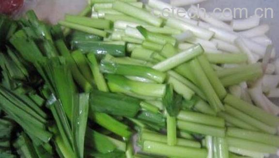 大蒜苗的功效与作用 大蒜苗怎么做好吃-0