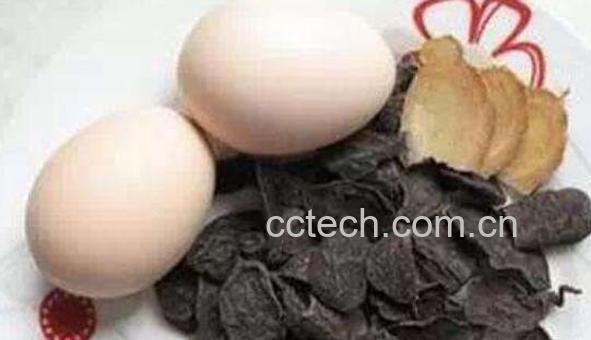 鸡卵泡酒有什么作用 鸡子泡酒的功效与作用-1