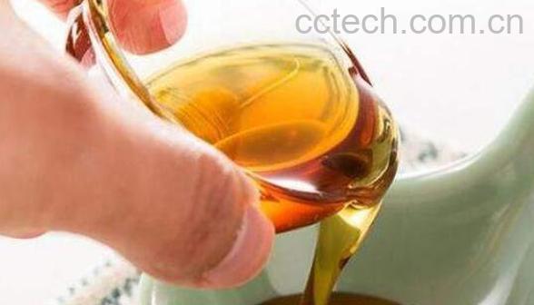  芝麻油的功效与作用 吃芝麻油的好处有哪些-1