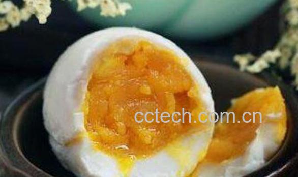 咸鸡蛋如何做 咸鸡蛋的腌制方法-1